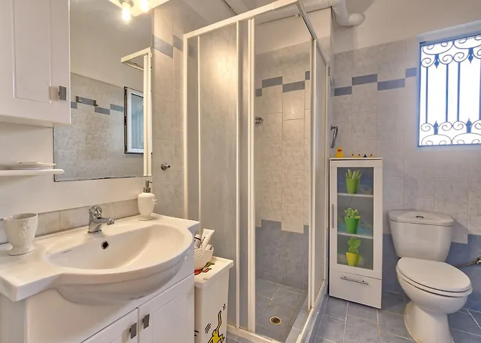 Bamour With Paradise View