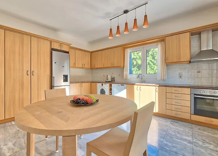 Bamour With Paradise View