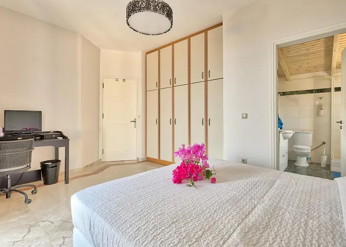 Villa Bamour With Paradise View